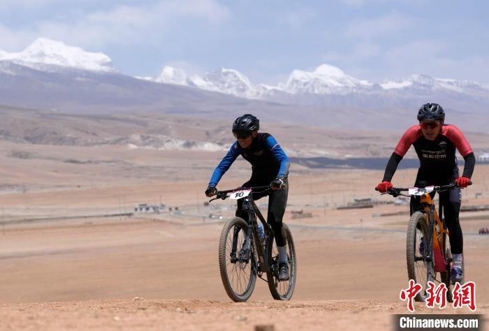 2025年雪古拉峰山地自行车越野挑战赛在拉萨开赛