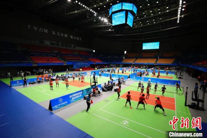 中国气排球公开赛在绍兴打响,汇聚近40支球队,
