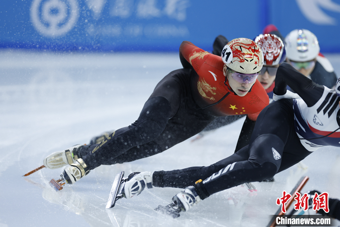 哈尔滨亚冬会短道速滑男子1000米决赛 刘少昂摘铜