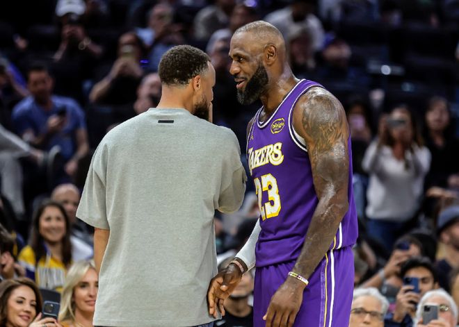 湖人核心伤缺冲击季后赛排名 掘金火箭争夺西部