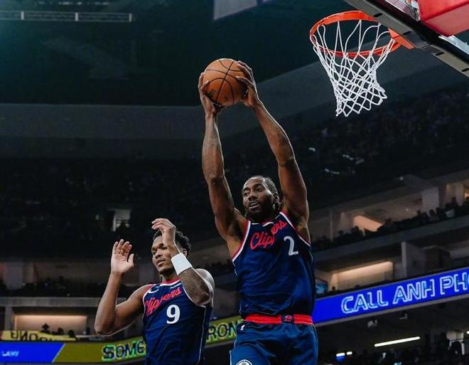 莱昂纳德高开低走快船主场惨败勇士无缘季后赛