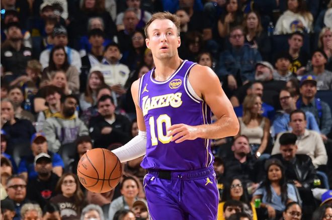 卢克·肯纳德：季后赛关键角色与湖人命运紧密相