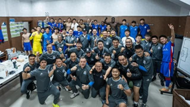 申花客场零封河南豪取五连胜，若无罚分或成蓉